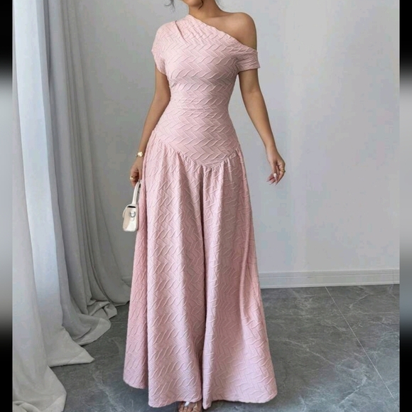 Elegant Romantic Jacquard Oblique Shoulder Dress For Women, Valentine's Day - Picture 3 of 4